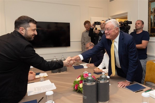 Ukrayna Devlet Başkanı Zelenski, ABD’nin Ukrayna Özel Temsilcisi Kellogg ile görüştü