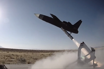 TUSAŞ’ın ‘Şimşek K’si ilk kez roket destekli kalktı