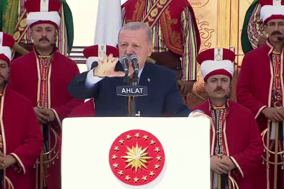Cumhurbaşkanı Erdoğan Ahlat’ta… Terörsüz Türkiye’de son düzlükteyiz