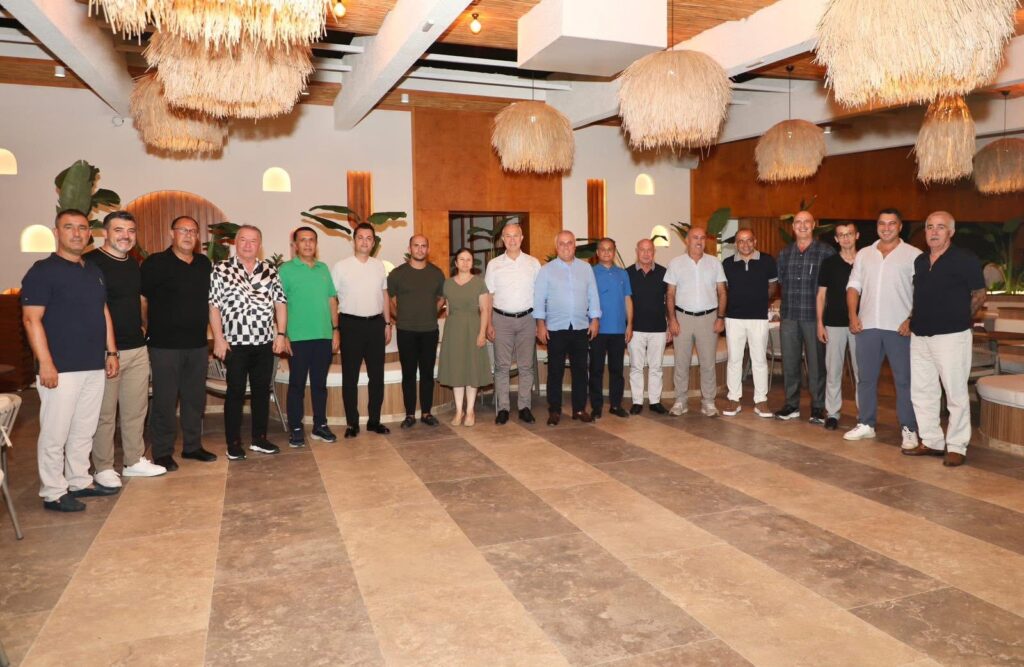 Alanya’da Veda, Antalya’da Yeni Görev: Emniyet Müdürü Murat Kenan Patat’a Veda Yemeği Düzenlendi