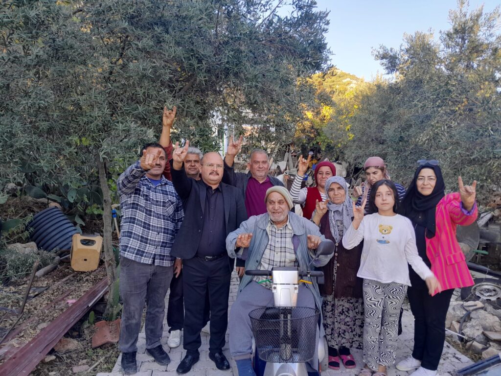 Kaş Ülkü Ocakları’ndan Engelli Vatandaşa Anlamlı Destek