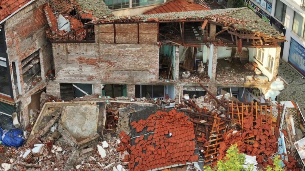 Balıkesir’de 6,1’lik depremin ardından 330 artçı sarsıntı kaydedildi – Birlik Haber Ajansı