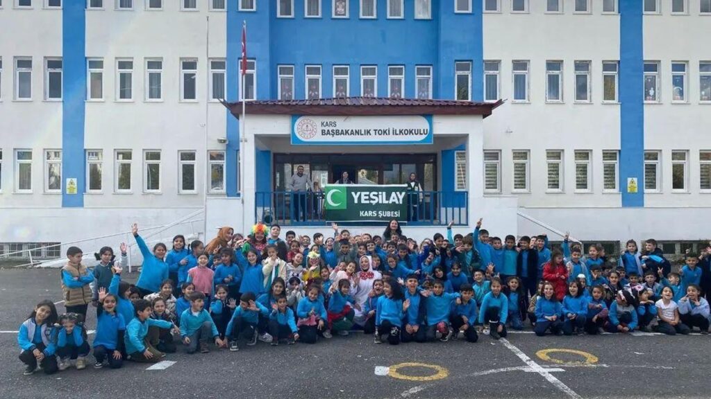 Yeşilay Kars Şubesi’nden TOKİ İlkokulu’nda renkli şenlik – Birlik Haber Ajansı