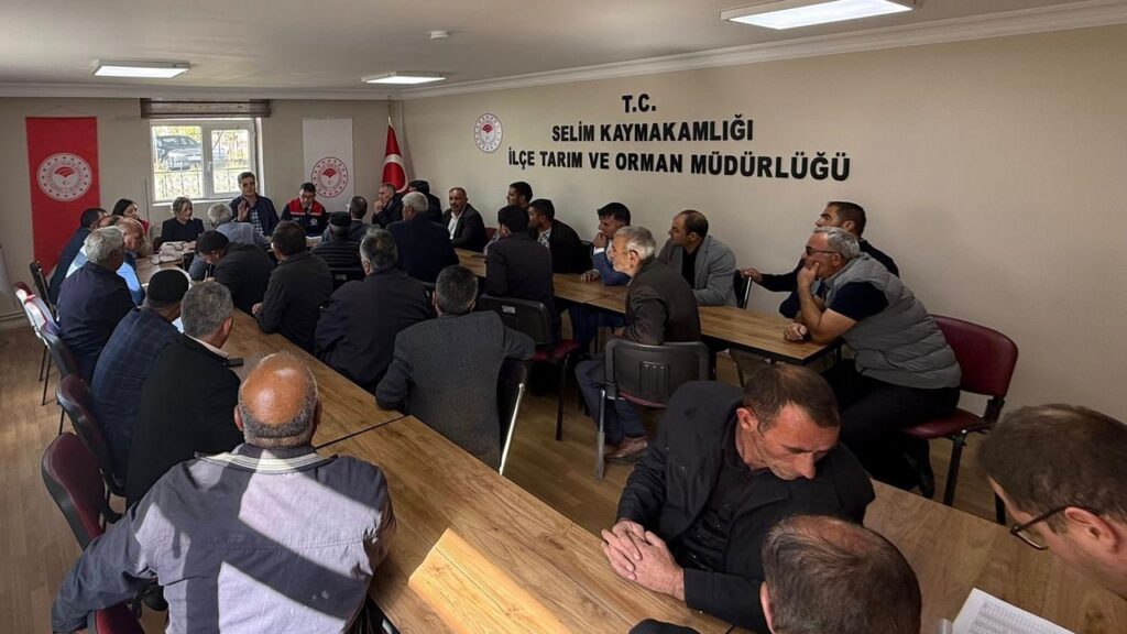 Selim’de muhtarlara yönelik ‘Genel Tarım Sayımı Bilgilendirme’ toplantısı düzenlendi – Birlik Haber Ajansı