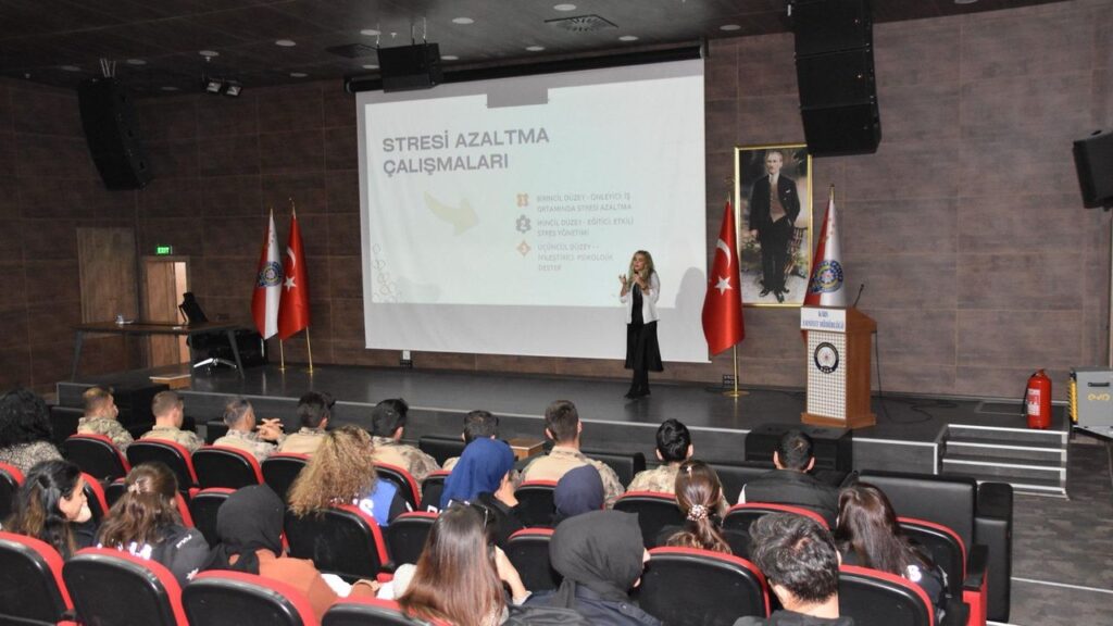 Kars’ta emniyet personeline “Psikolojik İlk Yardım” eğitimi verildi – Birlik Haber Ajansı