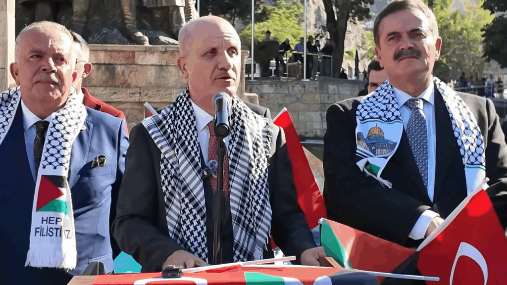 Yükseköğretim Kurulu Başkanı Özvar ile öğrenciler birlikte yürüdü – Birlik Haber Ajansı