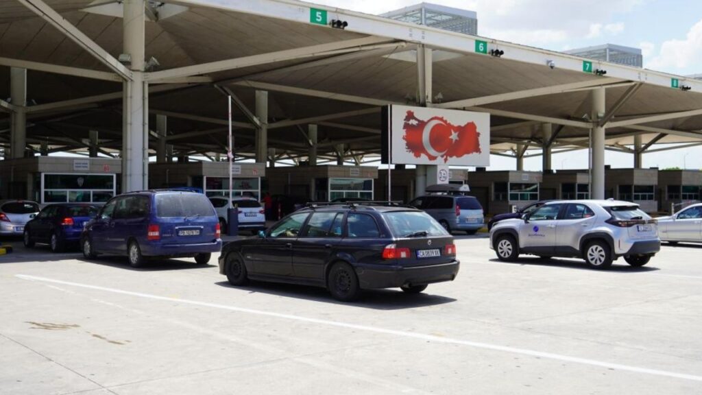 Yabancı plakalı araçlara yeni ceza düzeni: Ödeme yapılmadan çıkış yok! – Birlik Haber Ajansı