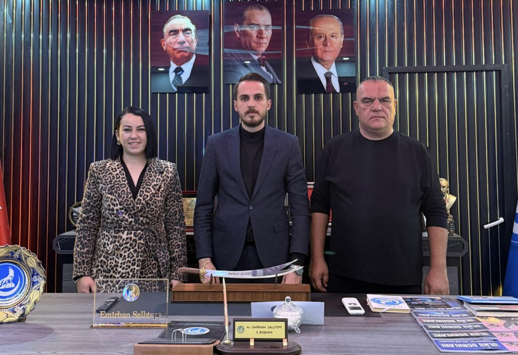 Antalya Konyaaltı Ülkü Ocakları İlçe Başkan Vekili Taner Türkmen’den Manisa Ülkü Ocakları İl Başkanı Emirhan Sallıtepe’ye Ziyaret