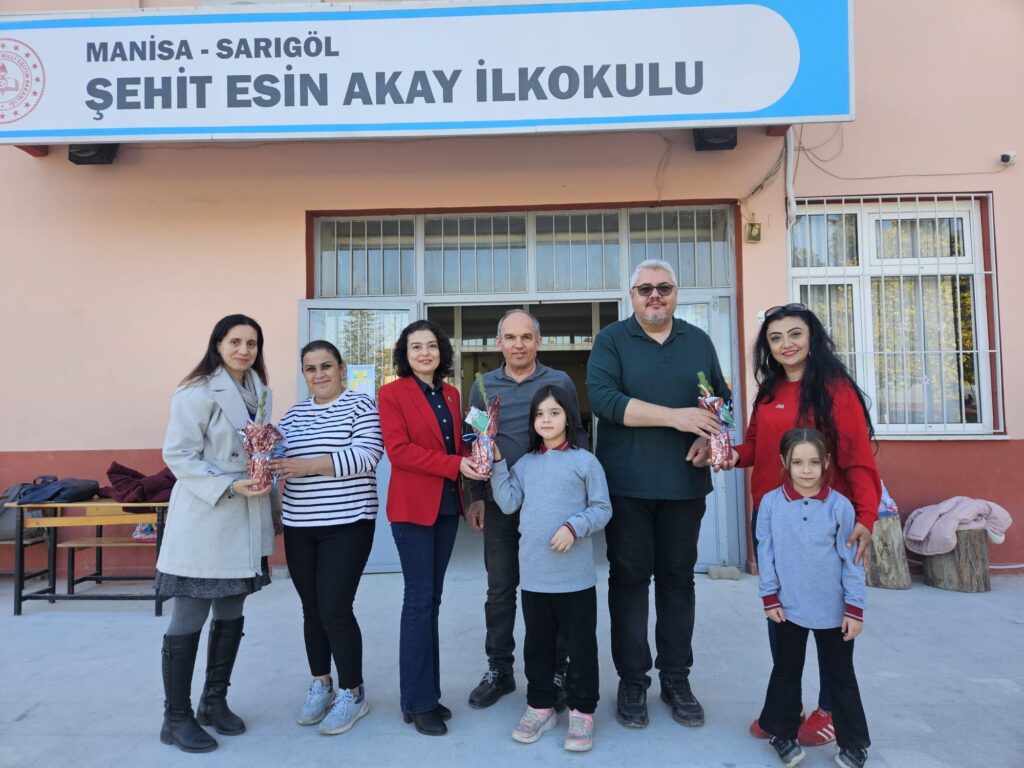 Her öğrenci bir fidandır; sevgi, sabır ve emekle büyüyen”