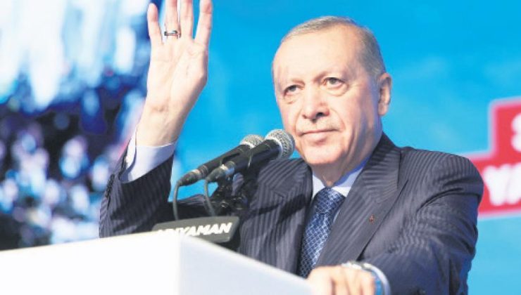 Erdoğan, deprem konutları anahtar teslim töreninde Özel’e yüklendi: Her gün bir yalanı ortaya çıkıyor