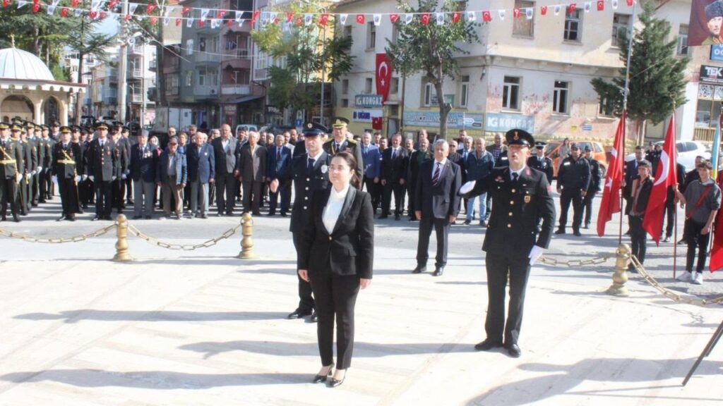 Zorlukları aşarak zirveye: Okuma aşkıyla yola çıktı, şimdi Senirkent kaymakamı – Birlik Haber Ajansı