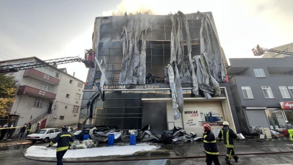 Kocaeli Dilovası’nda parfüm deposu yangını: 6 ölü, 1 yaralı – Birlik Haber Ajansı
