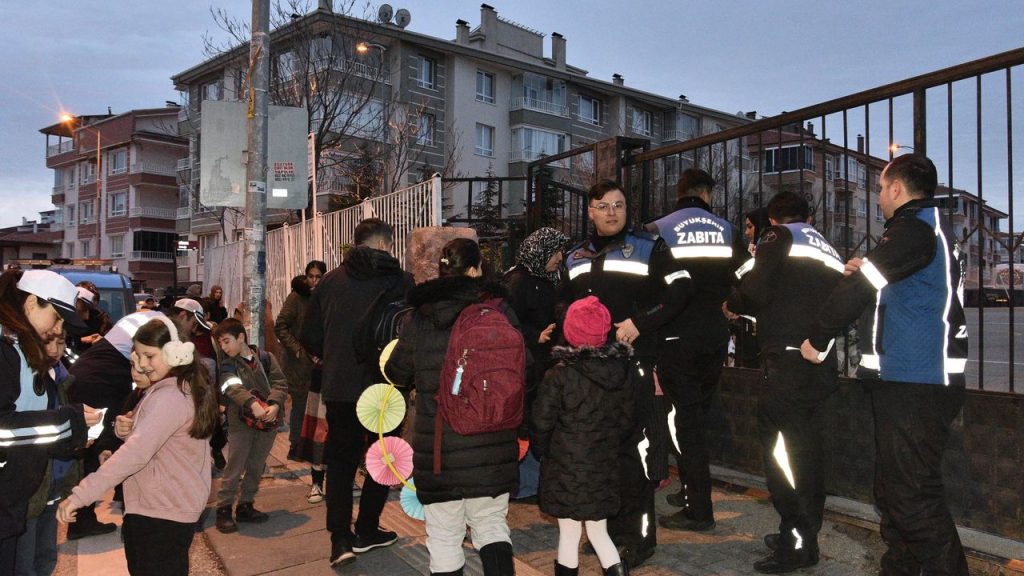 ABB’den öğrencilere “trafikte görünürlük” desteği – Birlik Haber Ajansı
