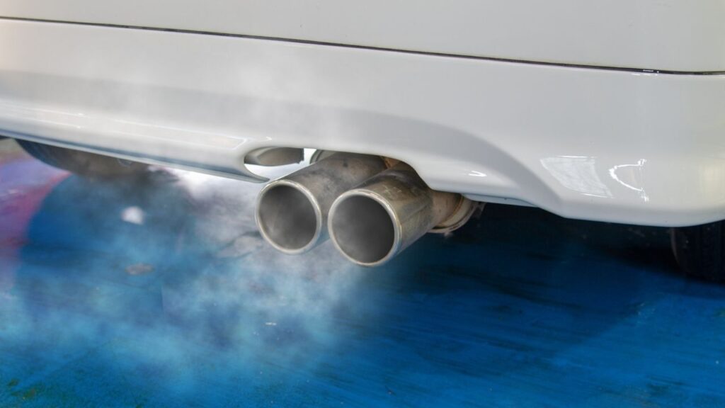 Egzoz denetimlerinde kurallara uymayanlara 13,7 milyon lira ceza – Birlik Haber Ajansı