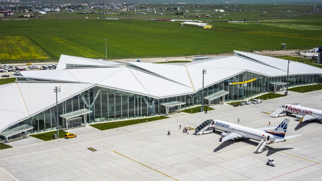 Kars Harakani Havalimanı’nda rekor hareketlilik: 11 ayda yarım milyonu aştı – Birlik Haber Ajansı