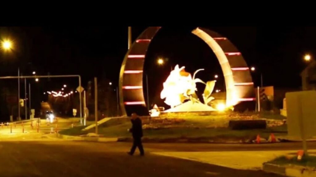 SDÜ–çünür çevre yolu karanlığa mahkûm: Aydınlatma eksikliği tehlike saçıyor – Birlik Haber Ajansı