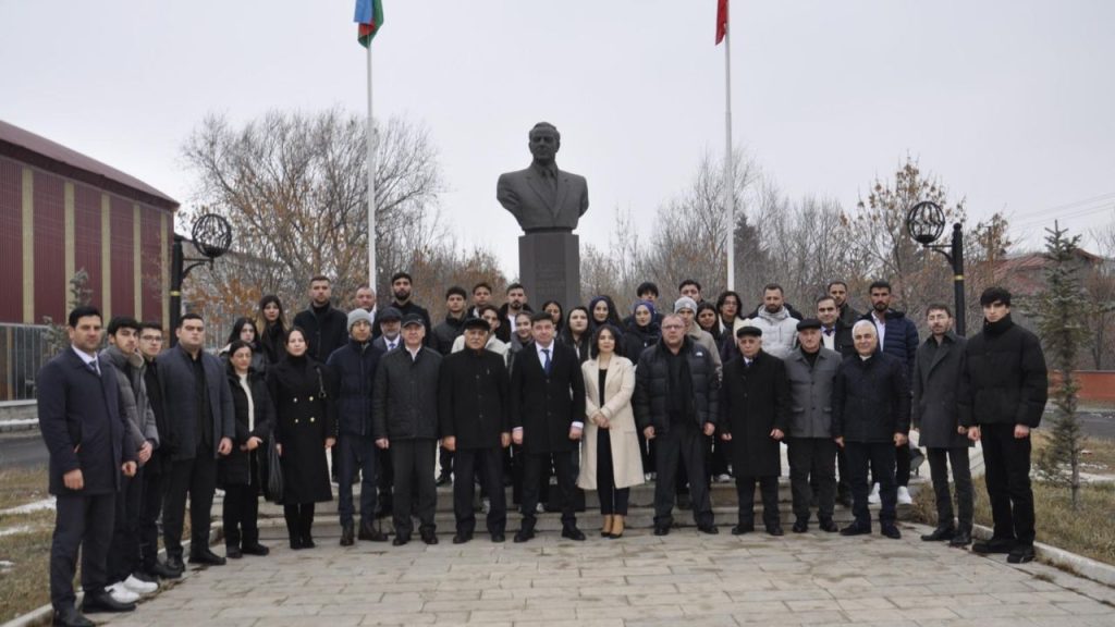 Kars’ta Haydar Aliyev vefatının 22. yılında anıldı – Birlik Haber Ajansı