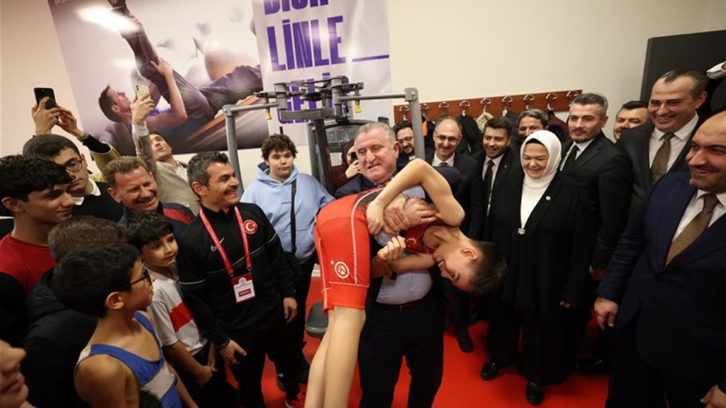 Bakan Bak, çok daha fazla gencimizin spor yapmasını istiyoruz – Birlik Haber Ajansı