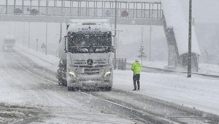 Bolu Dağı’nı kullanacak sürücüler dikkat! Ulaşıma kapatıldı