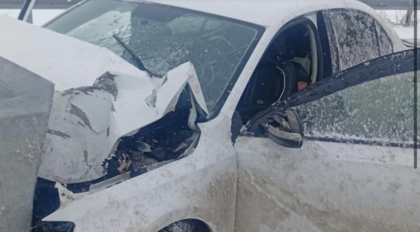 Kar ve buz can yaktı! Otoyolda zincirleme kaza