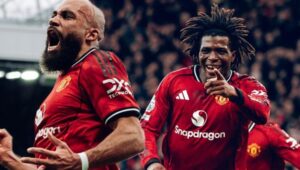 Düğüm ikinci yarıda çözüldü! Manchester United derbide Manchester City’i 2-0’la geçti