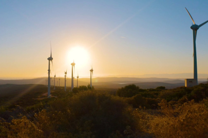 Türkiye’nin elektrik kurulu gücü 122 bin 519 MW’a ulaştı… Yenilenebilir ve yerli kaynaklar öne çıktı