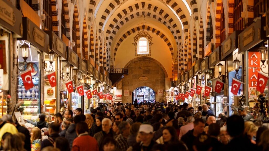 Kapalıçarşı merkezli kara para operasyonunda 68 şüpheli yakalandı – Birlik Haber Ajansı