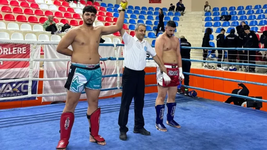 Kick Boksta Türkiye Şampiyonu Çukurova Üniversitesinden – Birlik Haber Ajansı