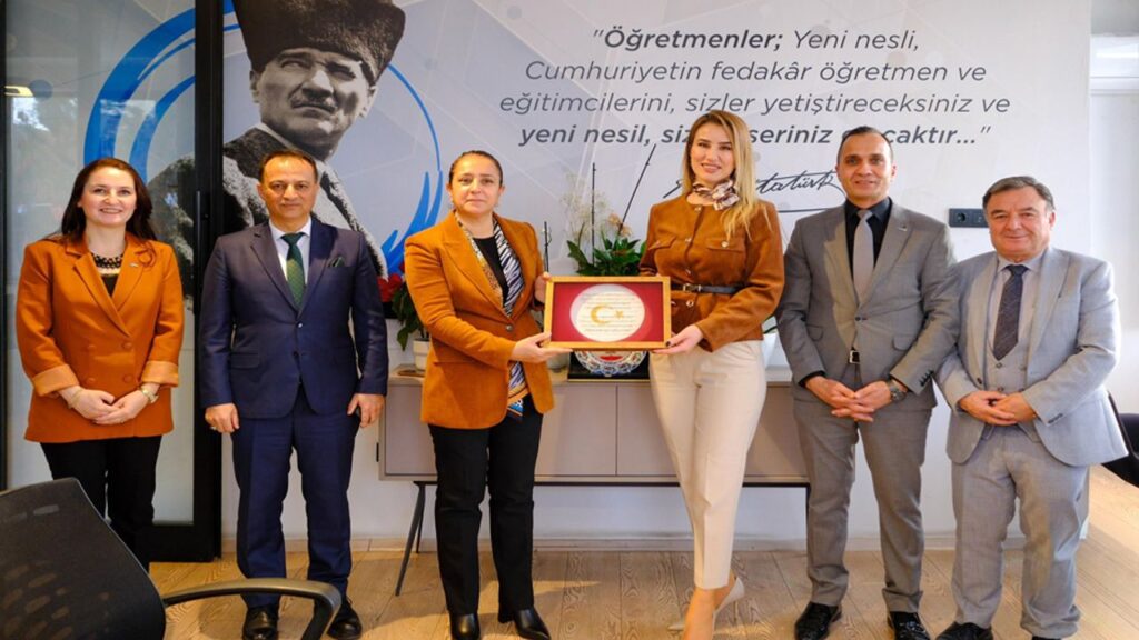 Burdur Valisi Bilgihan’dan Uğur kurs merkezi’ne ziyaret – Birlik Haber Ajansı