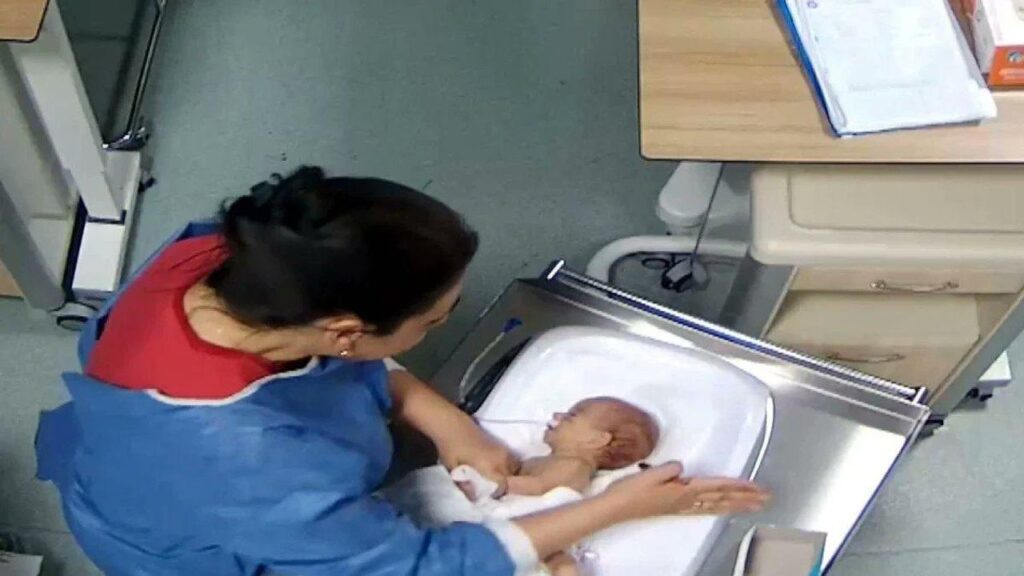 5 günlük bebeğe şiddet: Hemşire hakkında yakalama kararı – Birlik Haber Ajansı