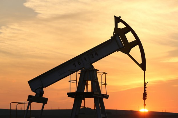 Trump’ın İran Mesajları Petrol Fiyatlarını Sert Düşürdü