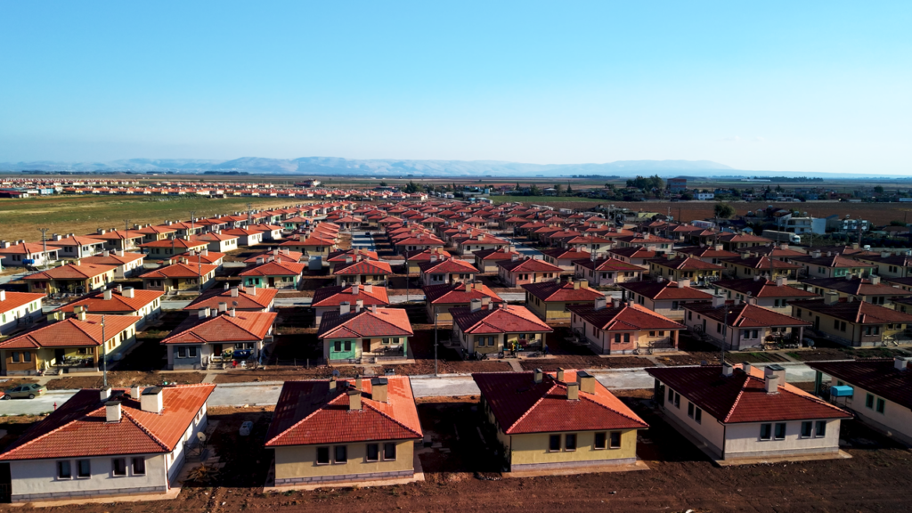 Deprem bölgesinde 65 binin üzerinde köy evi tamamlandı – Birlik Haber Ajansı
